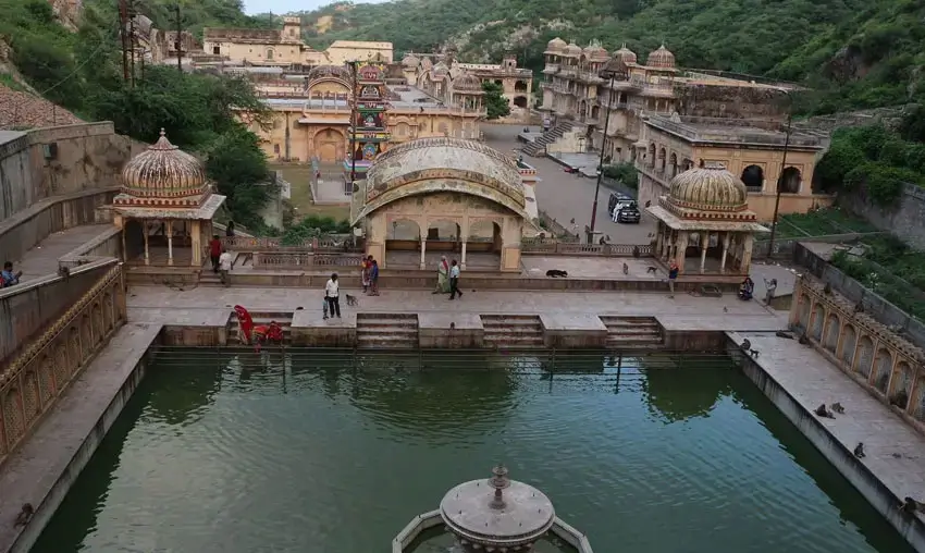 Best Day Trips from Jaipur With Private Car and Driver | Safe, Scenic & Flexible Routes
