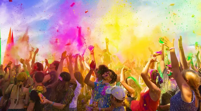 Visiting India During the Holi Festival