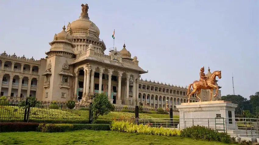 Emergency Numbers in India for Foreigners