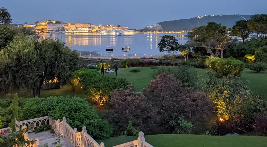 Best Luxury Resorts in Udaipur with Lake & Palace Views