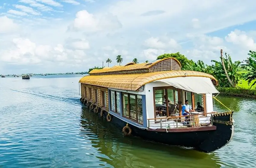 Alleppey Travel Guide – The Venice of the East