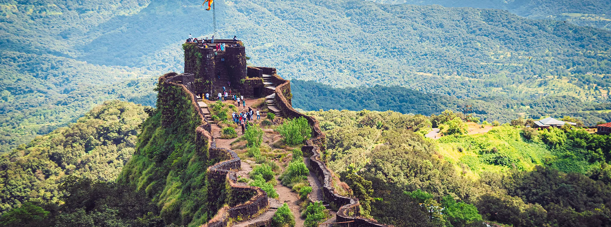Pune & Mahabaleshwar Travel Guide