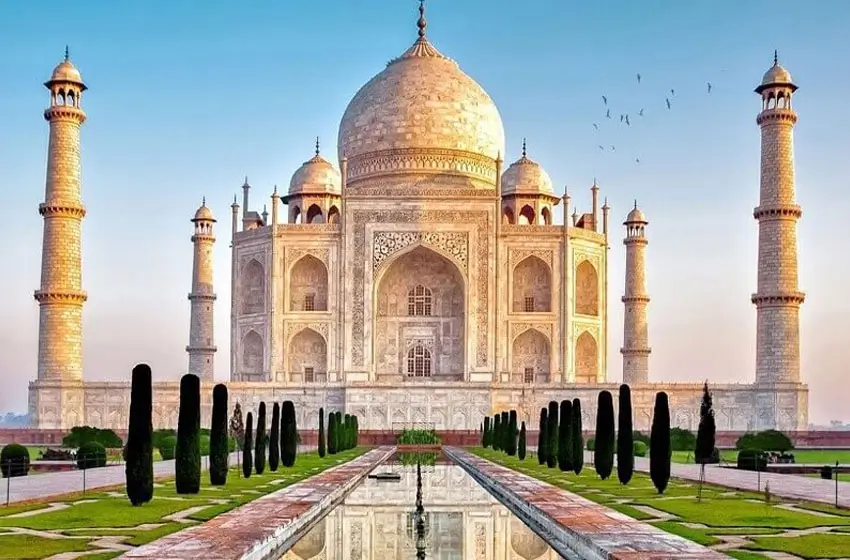 Gay Luxury Golden Triangle