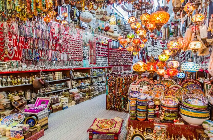 LGBTQ-Friendly Full Day Private Jaipur Tour with Local Guide