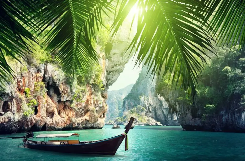 Luxury South India Tour for Retired Couples | 15 Days Private Luxury Holiday