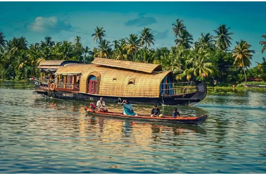 Luxury South India Tours for Women Travelers | 12 Days Private Journey