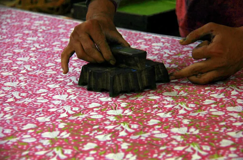 Jaipur Shopping Tour with Block Printing Workshop | Textile & Craft Shopping in Jaipur