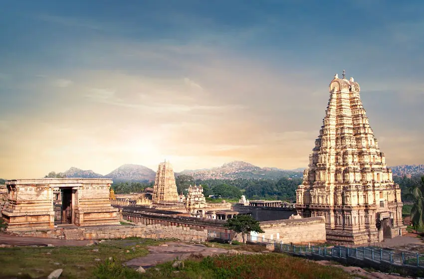 Sacred South for Women: Temples, Textiles & Tiffin