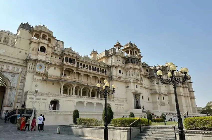 Same Day Udaipur Old City Walking Tour + Sightseeing