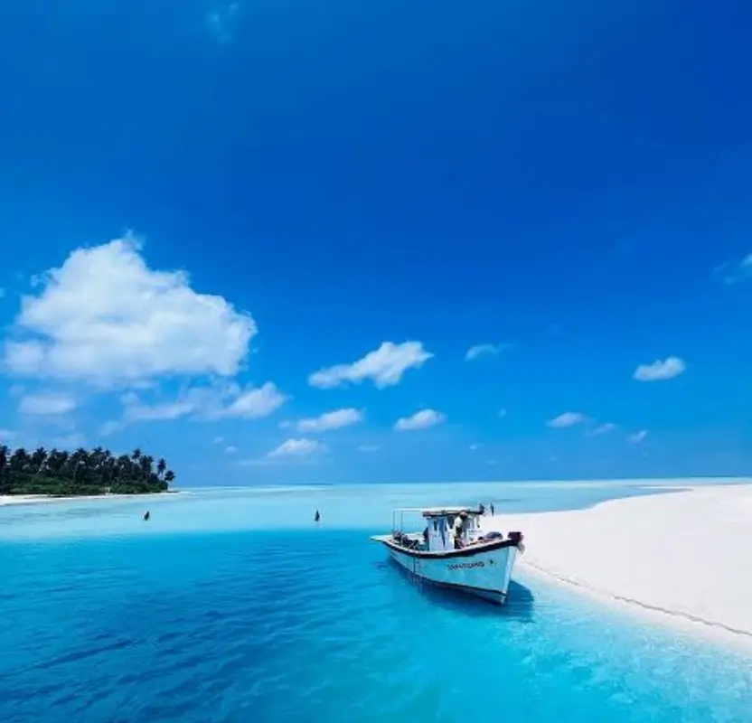 Kerala & Lakshadweep Luxury Holiday | 12 Days Island Escape
