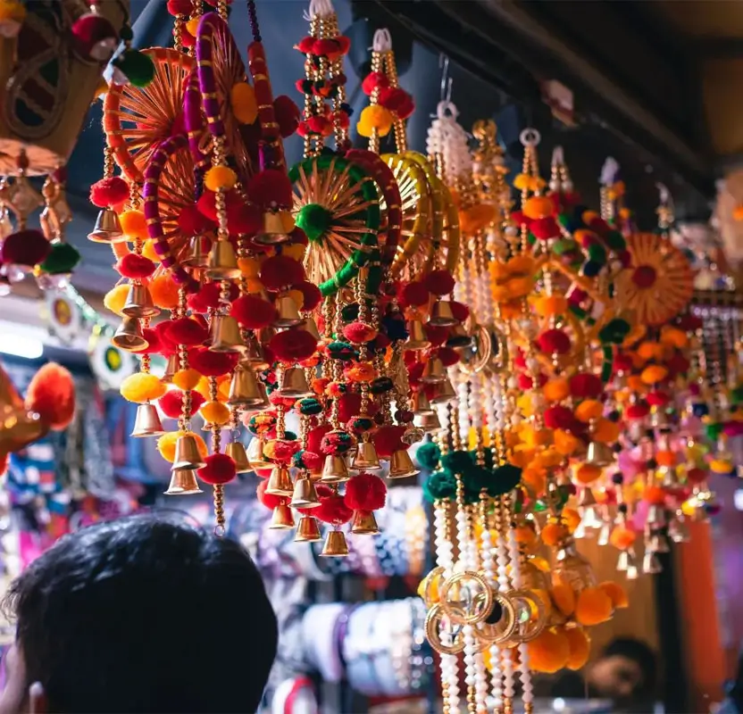 Half Day Jaipur Shopping Tour with Local Markets | Private Jaipur Shopping Tour by Car