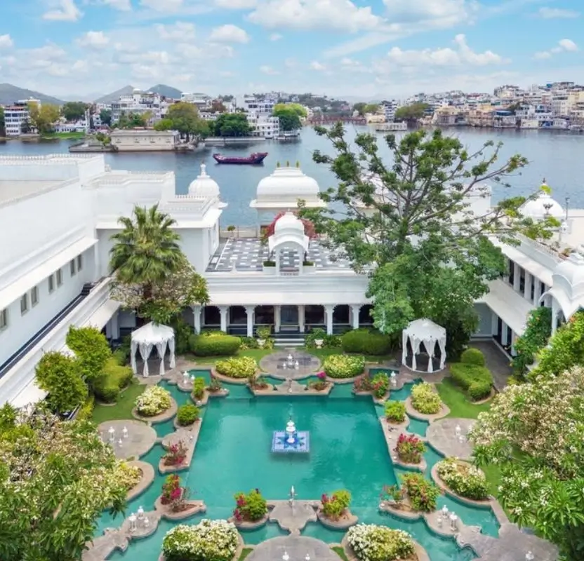 Luxury Golden Triangle Honeymoon Tour with Palace Stays | 8 Days Private Romantic Journey Through India