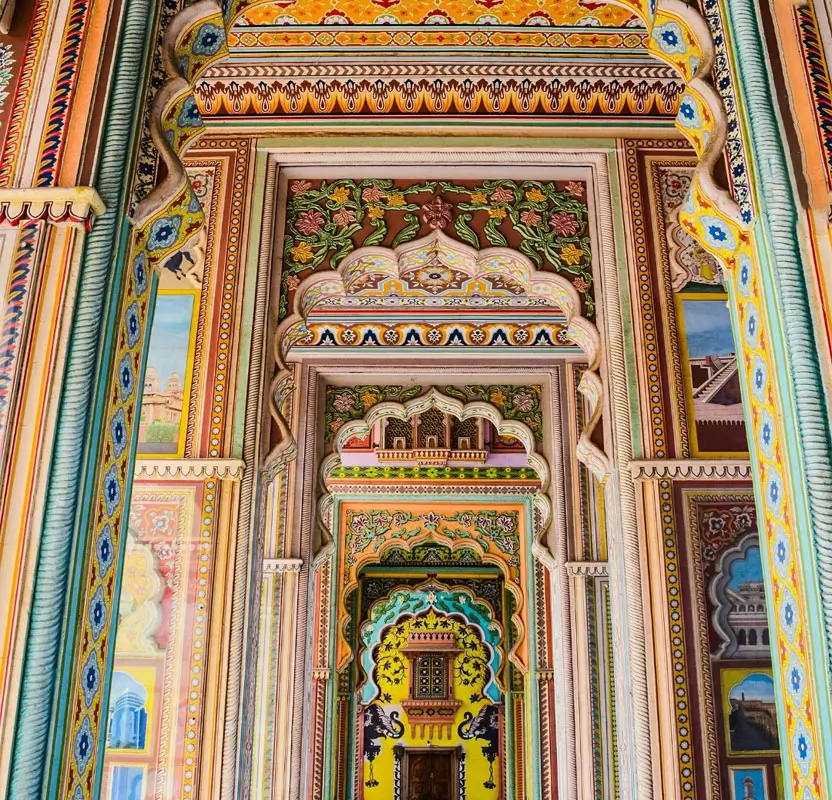 Jaipur Heritage Walking Tour – Pink City Bazaars & Temples