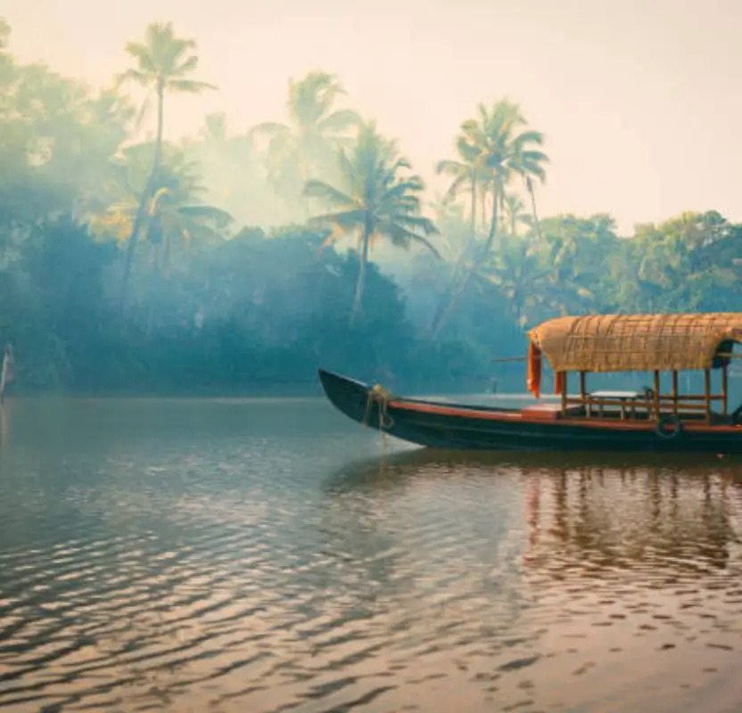Luxury Kerala & Nilgiri Hills Tour | 9 Days Private Holiday