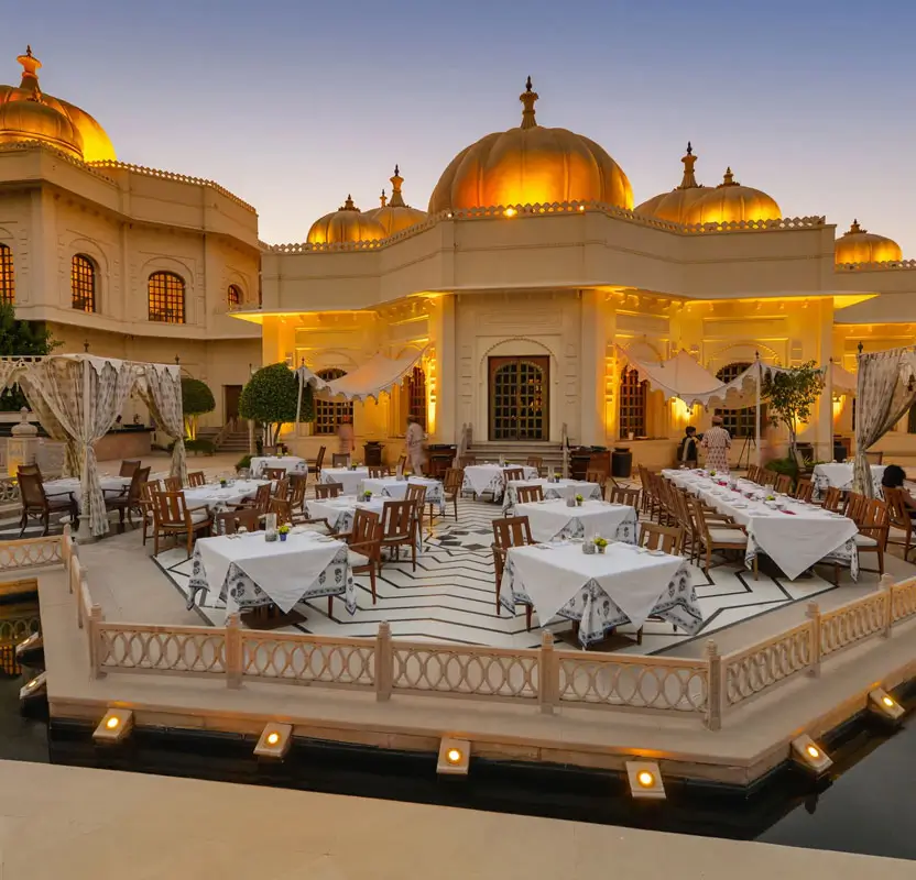 Ultimate Luxury India Tour with Palaces, Tigers, Sacred Varanasi & Kerala Backwaters