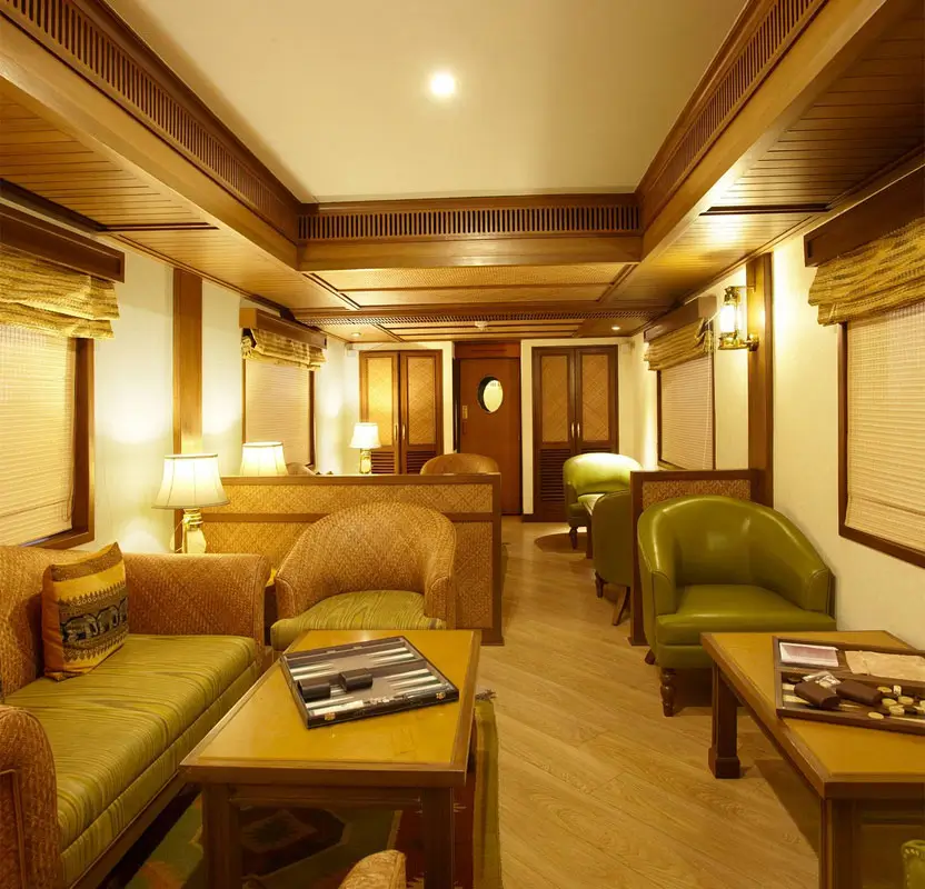 Luxury India Tour with Maharaja Train Journey & Royal Rajasthan Palaces
