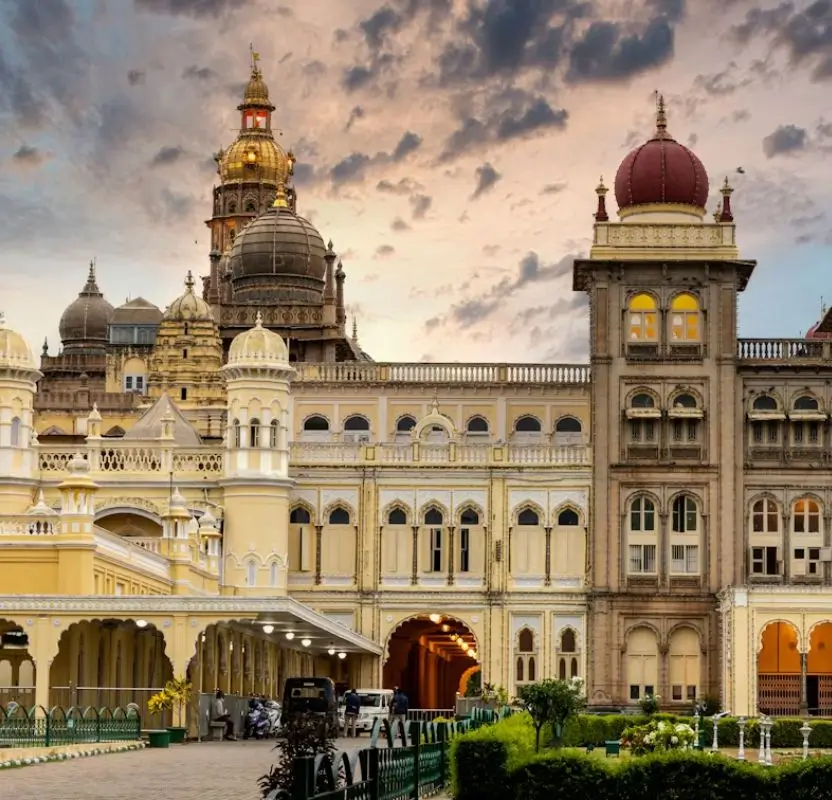 Karnataka Wildlife & Heritage Luxury Tour | 11 Days Private Tour