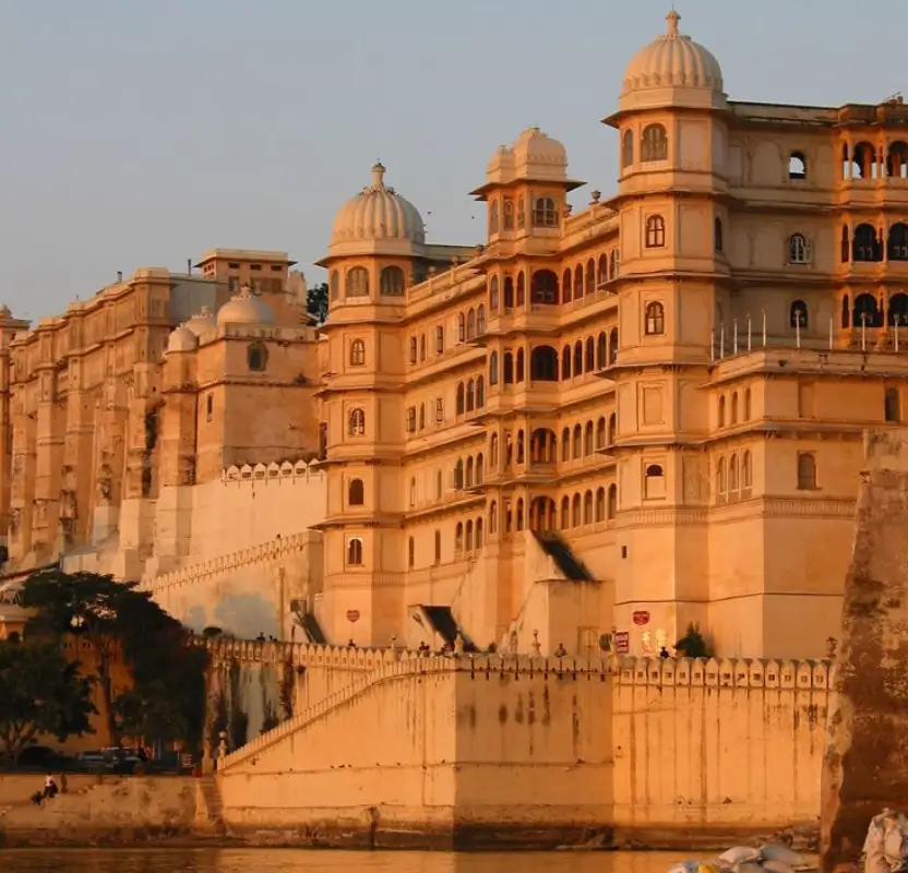 Luxury Palaces to Backwaters – Rajasthan & Kerala Grand Tour | 15 Days Private Luxury India Holiday