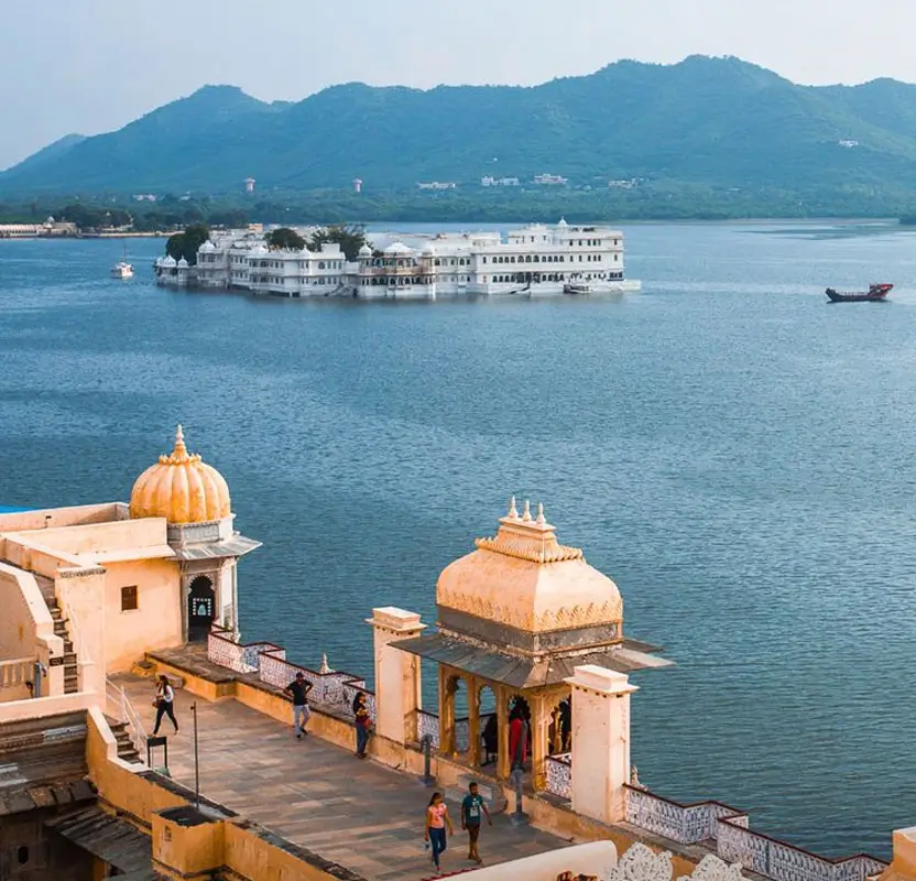 Rajasthan Tour from Udaipur with Delhi Drop