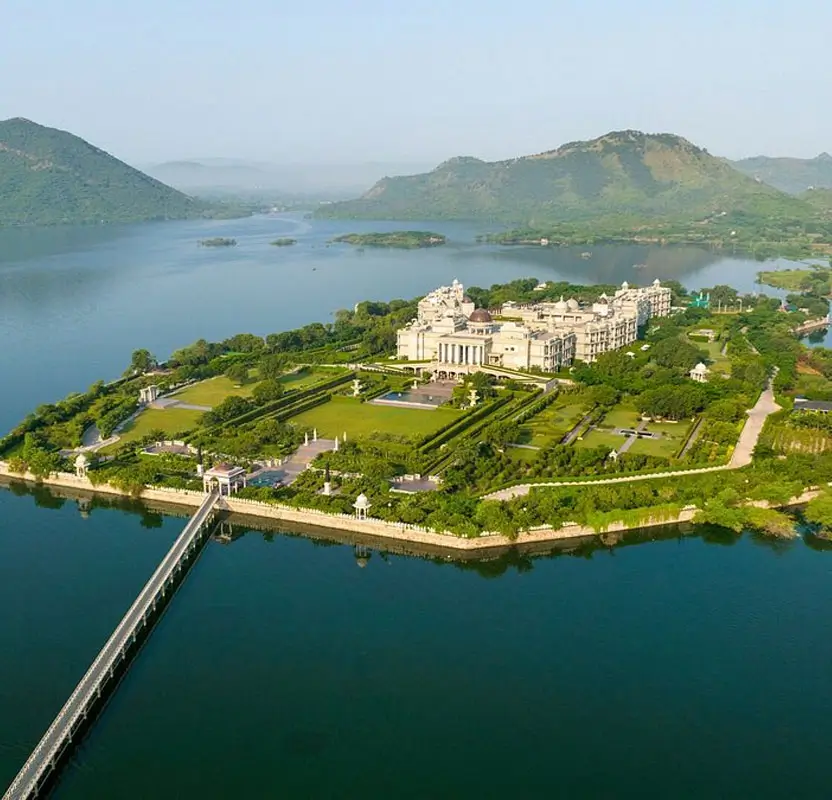 Rajasthan Luxury Honeymoon Tour with 5-Star Resorts