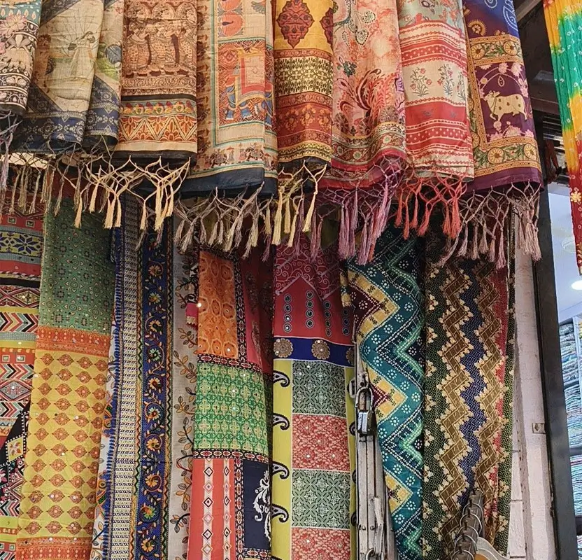 Jaipur Textile & Fabric Shopping Tour | Private Car & Guide for Authentic Fabric Markets