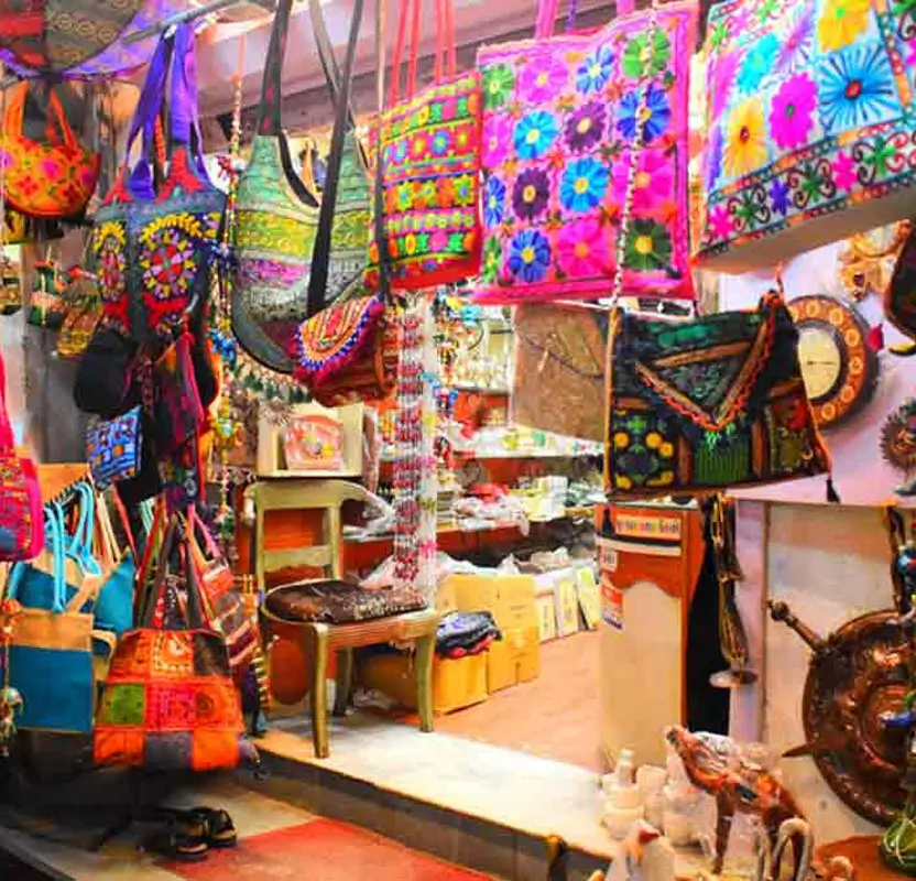 Rajasthan Shopping Tour – 13 Days of Bazaars, Crafts & Heritage in Jaipur, Jodhpur & Udaipur