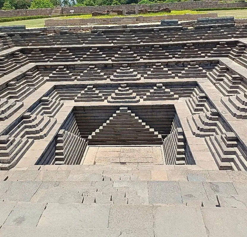 Karnataka Heritage & Hampi UNESCO Circuit