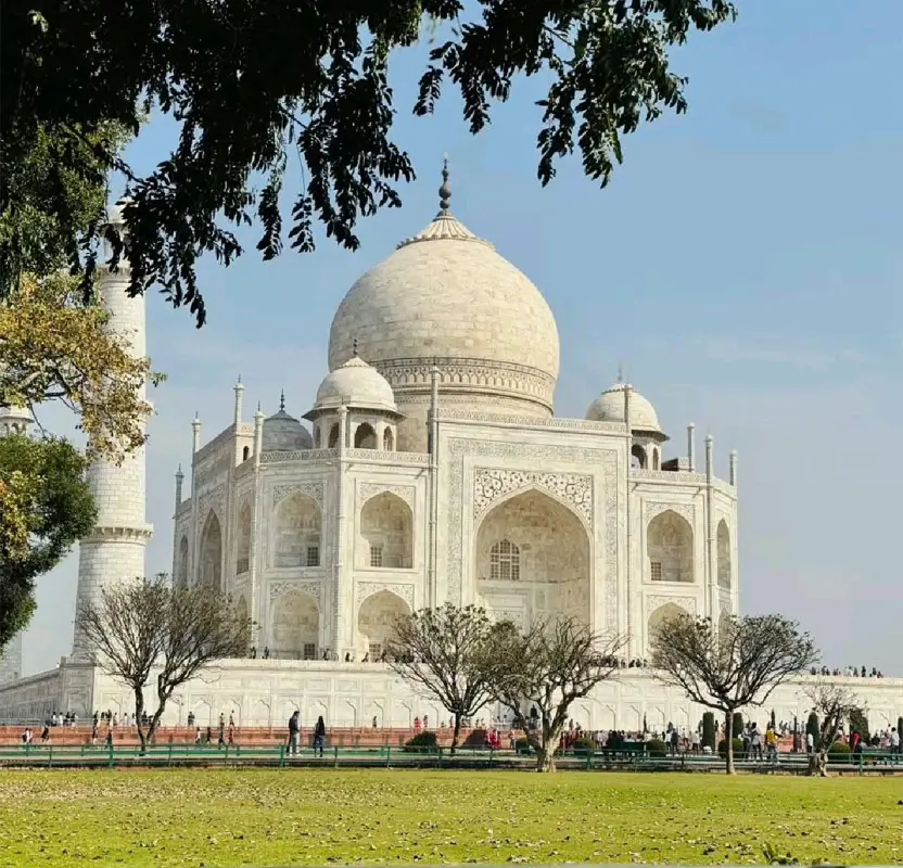 Same Day Taj Mahal Tour for Families from Delhi