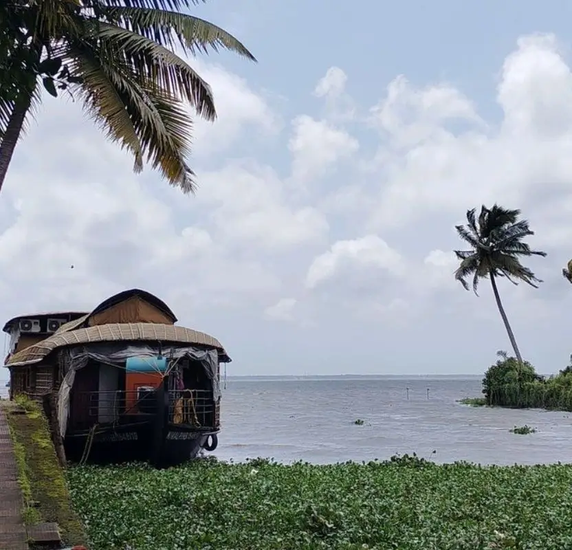 Luxury India Complete Tour – 19 Days of Palaces, Sacred Cities & Kerala Backwaters