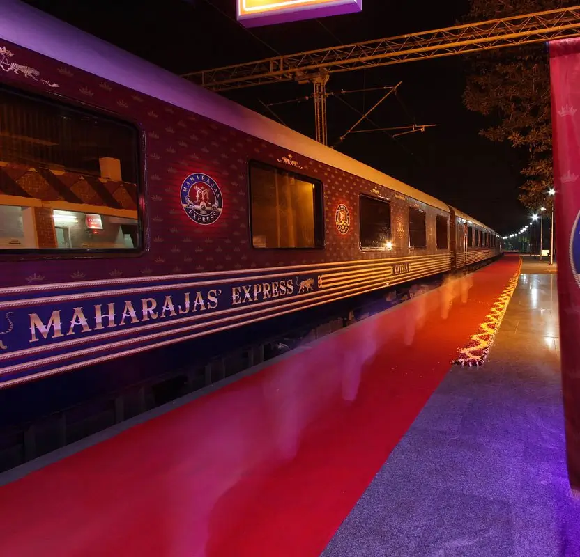Luxury India Tour with Maharaja Train Journey & Royal Rajasthan Palaces