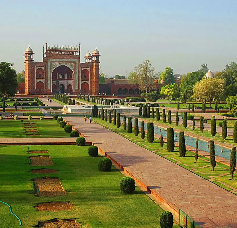 Same Day Taj Mahal Tour from Delhi with Female Guide