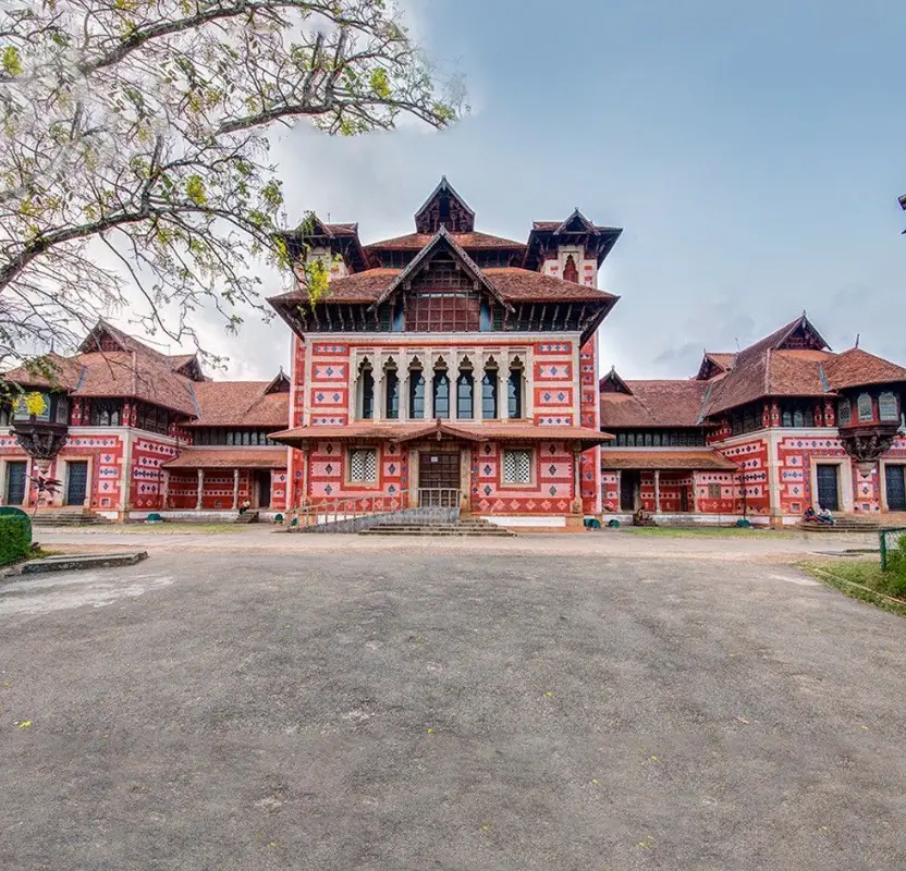luxury-tamil-nadu-temples-kerala-backwaters-tour