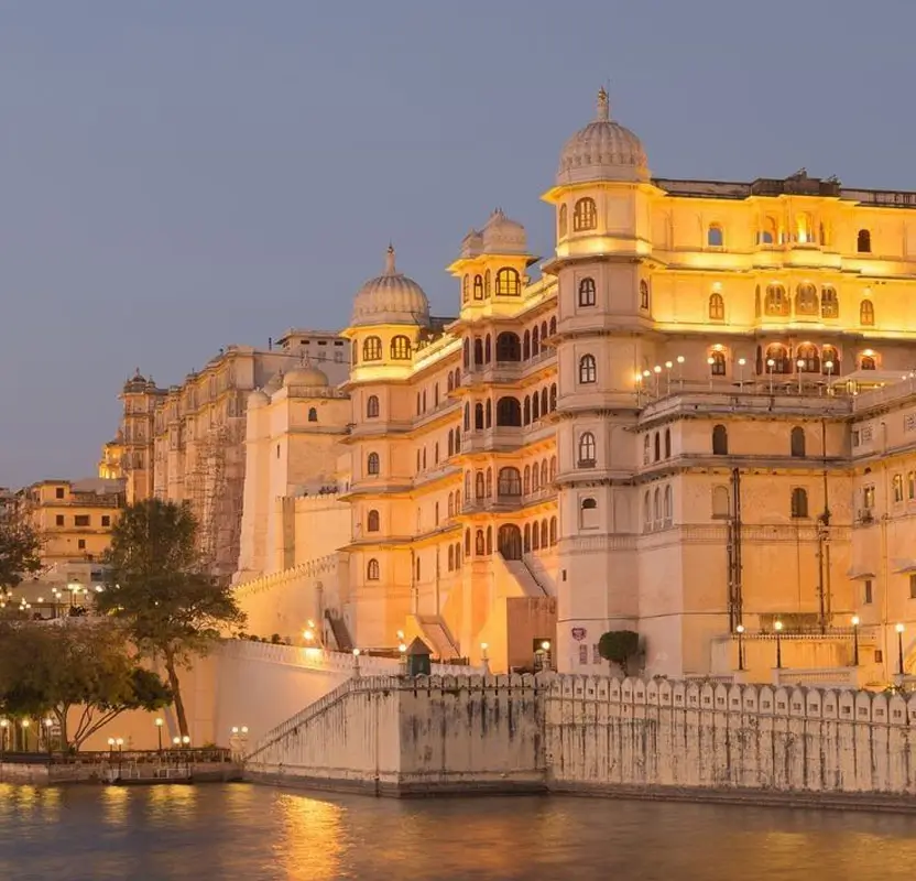 Same Day Udaipur Romantic Tour for Couples