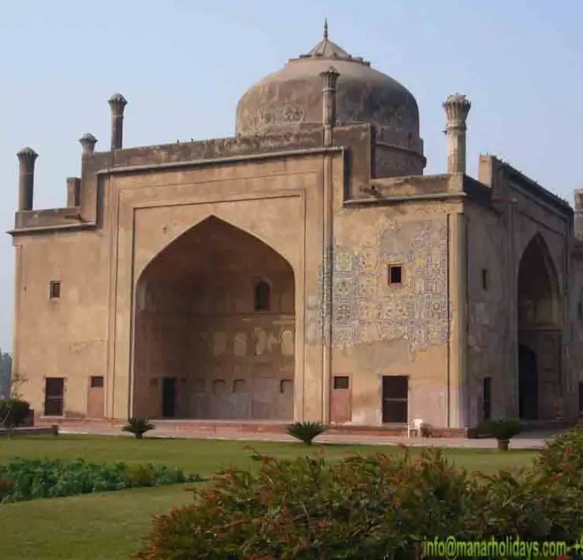 Luxury Spiritual India Tour - Varanasi, Khajuraho & Agra | 9 Days Private Cultural Journey