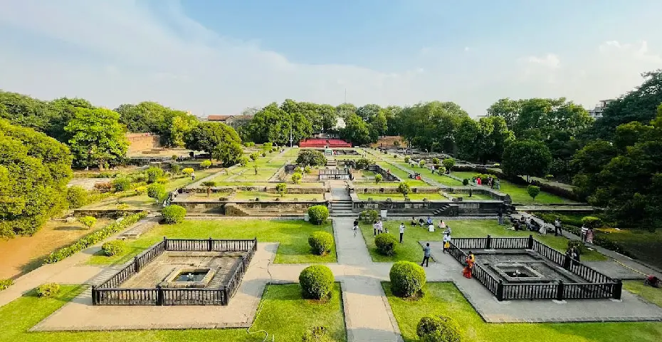 Shaniwar-Wada-Maharashtra