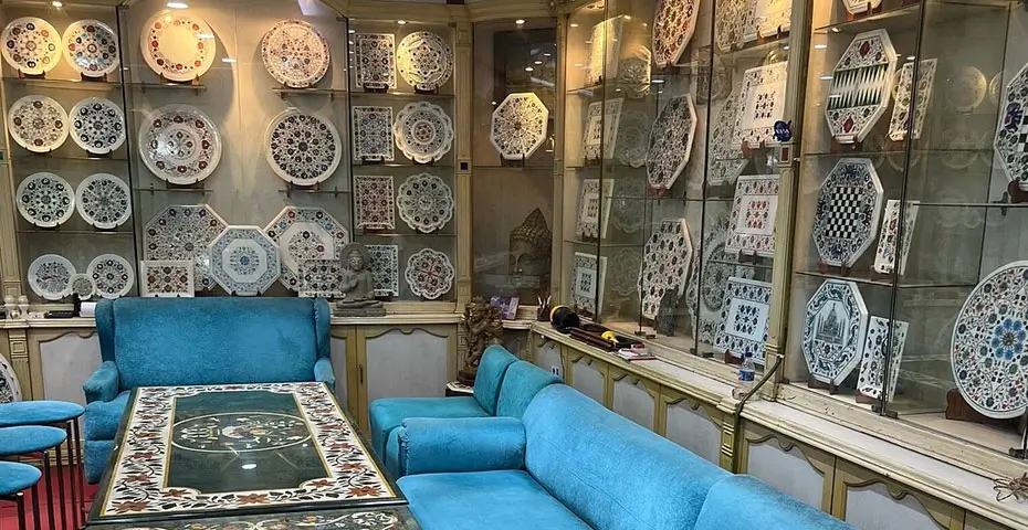 Shopping-in-Agra
