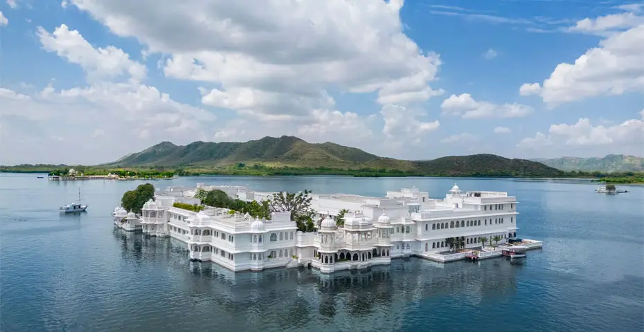 taj-lake-palace-udaipur